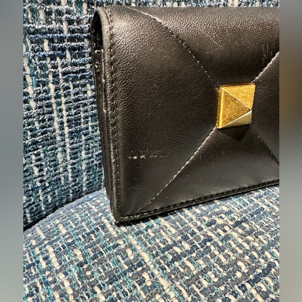 Valentino Garavani Romanstud Wallet - Picture 7 of 15